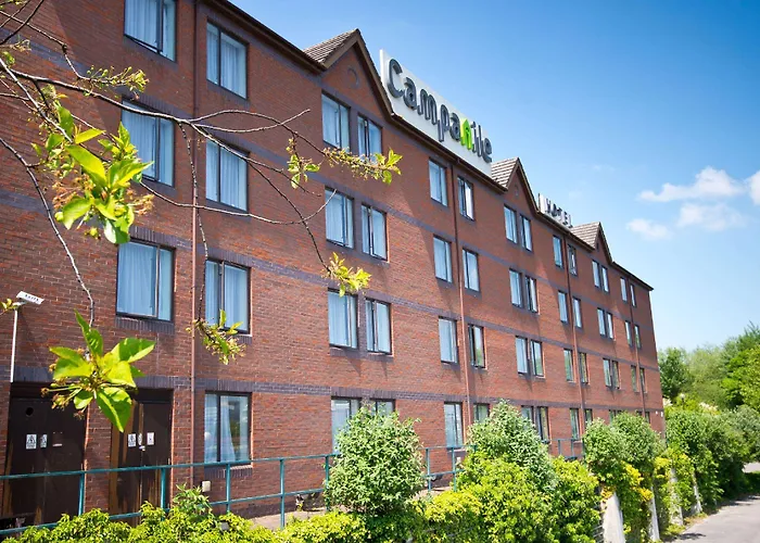 Discover the Best Deals on Cheap Manchester Airport Hotels with Parking