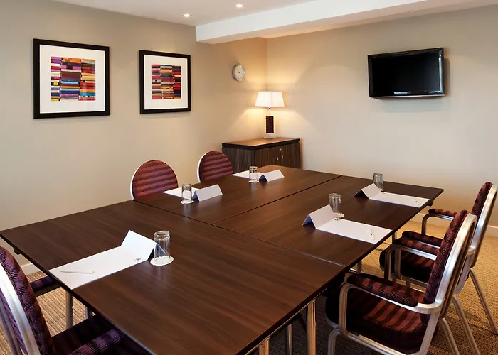 Top Hotels in Bromsgrove Central for Every Traveler