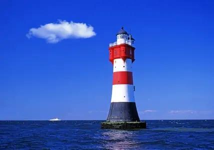 Mehr Einsamkeit geht nicht: Der Leuchtturm „Roter Sand“ war fast 100 Jahre lang im Dienst. Jetzt kümmert sich ein Verein um den Erhalt.