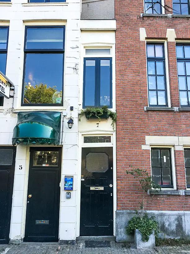 House Singel 7 is the narrowest house in the city